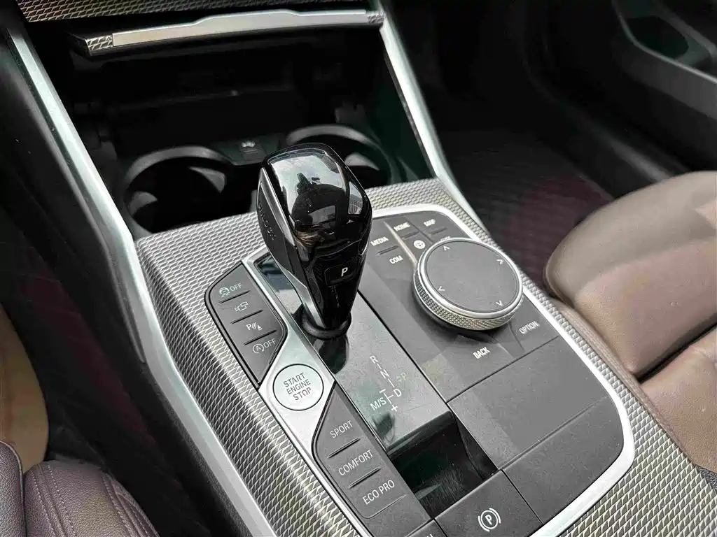 BMW 3 Series — миниатюра 13