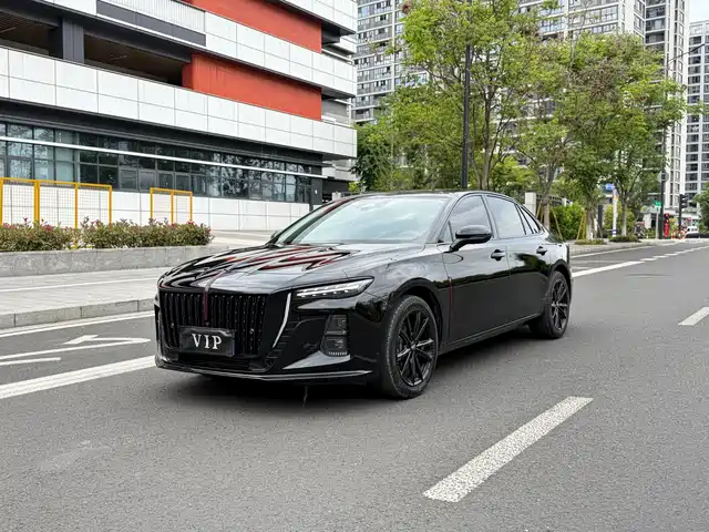 2024 Hongqi H5