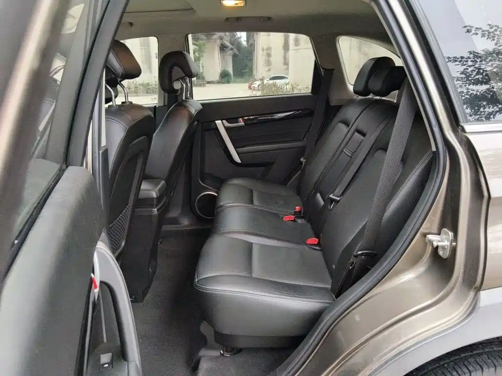 Chevrolet Captiva — миниатюра 18