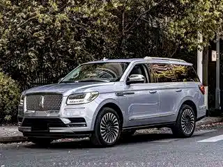 Lincoln Navigator