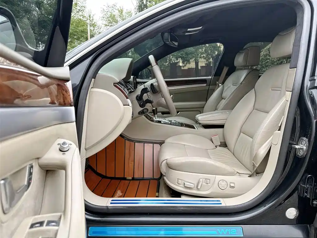 Audi A8 2009 A8L 6.0 W12 quattro