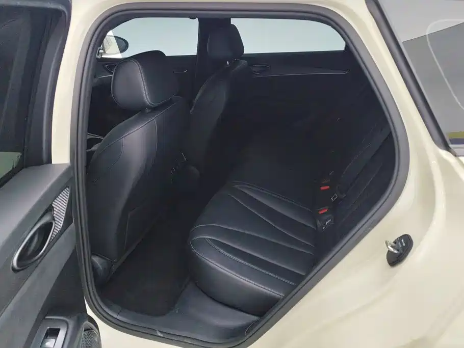 BYD Seal 06 DM-i Touring — миниатюра 11