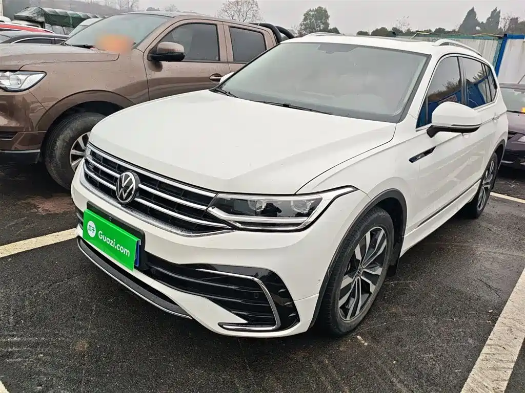 Volkswagen Tiguan L 2022