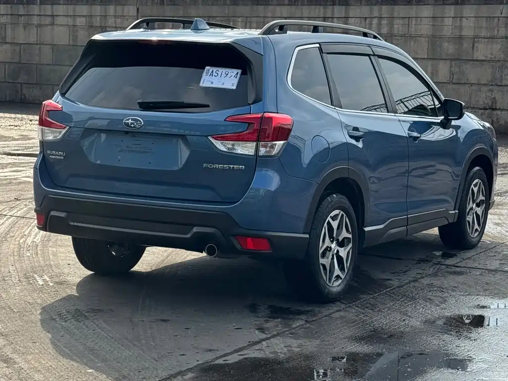SUBARU FORESTER