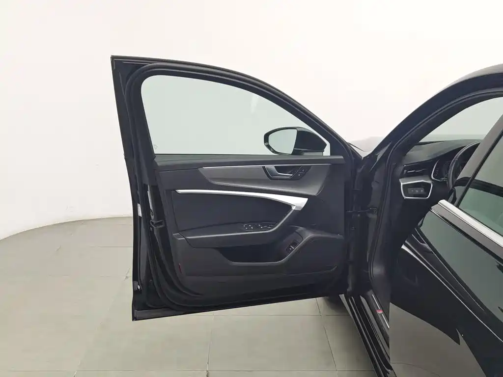 Audi A6L — миниатюра 8