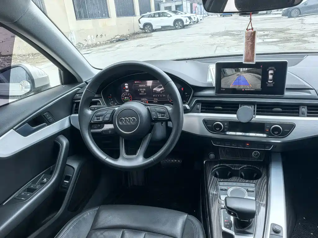 AUDI A4L