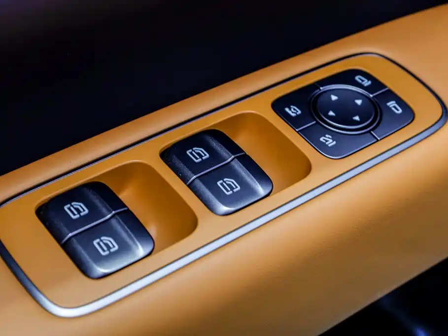 Li Auto Идеальный i6 — миниатюра 12