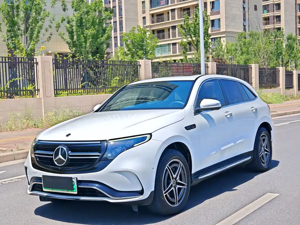 Mercedes-Benz EQC 2020