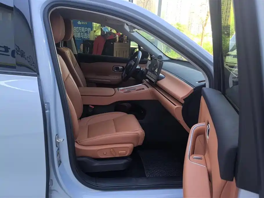 Leapmotor C16 2026 280 6 мест