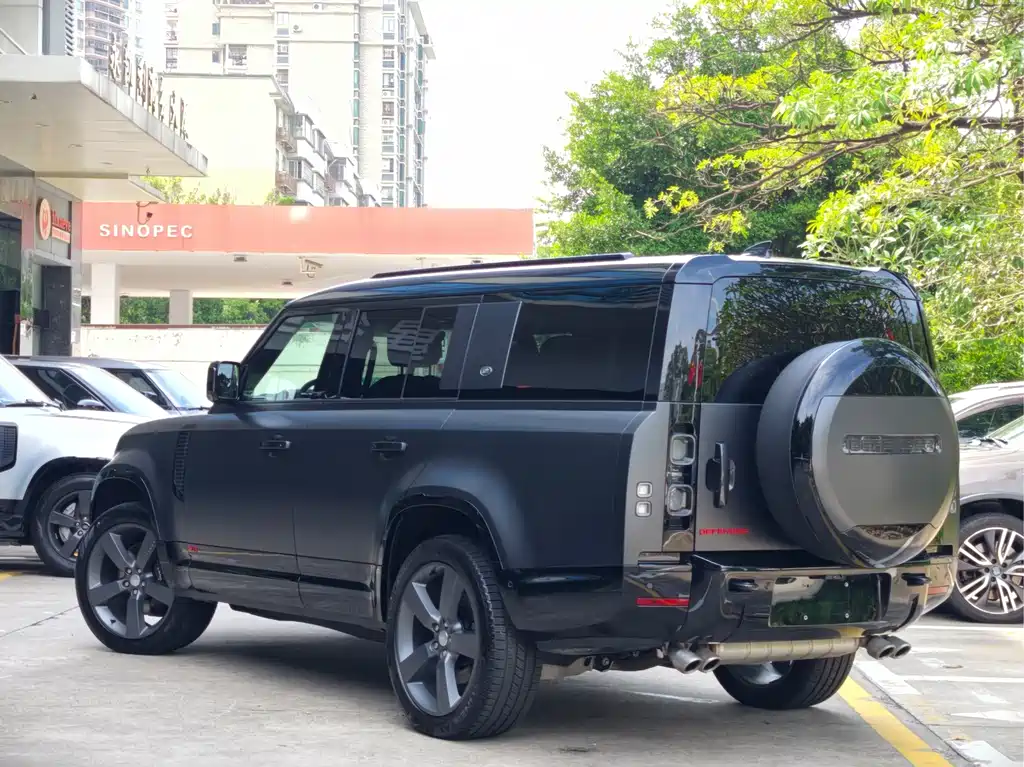 Land Rover Defender — миниатюра 13
