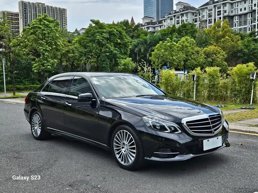 Mercedes-Benz E-Class — миниатюра 3