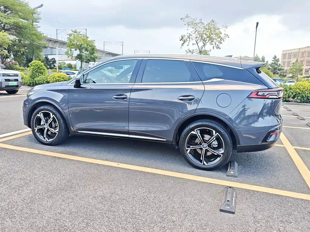 BYD Tang New Energy — миниатюра 10