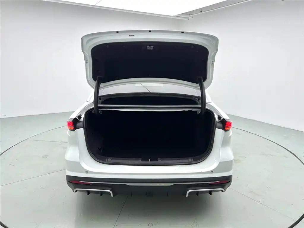 GEELY GALAXY GALAXY L6