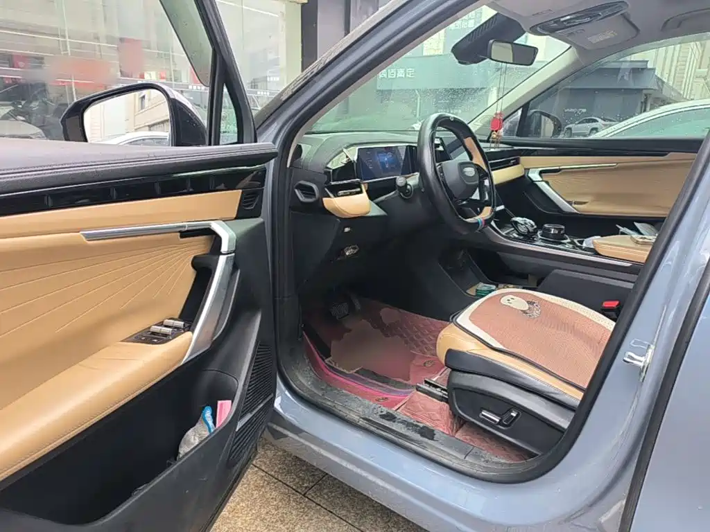 Geely Atlas L 2023 — фото 15