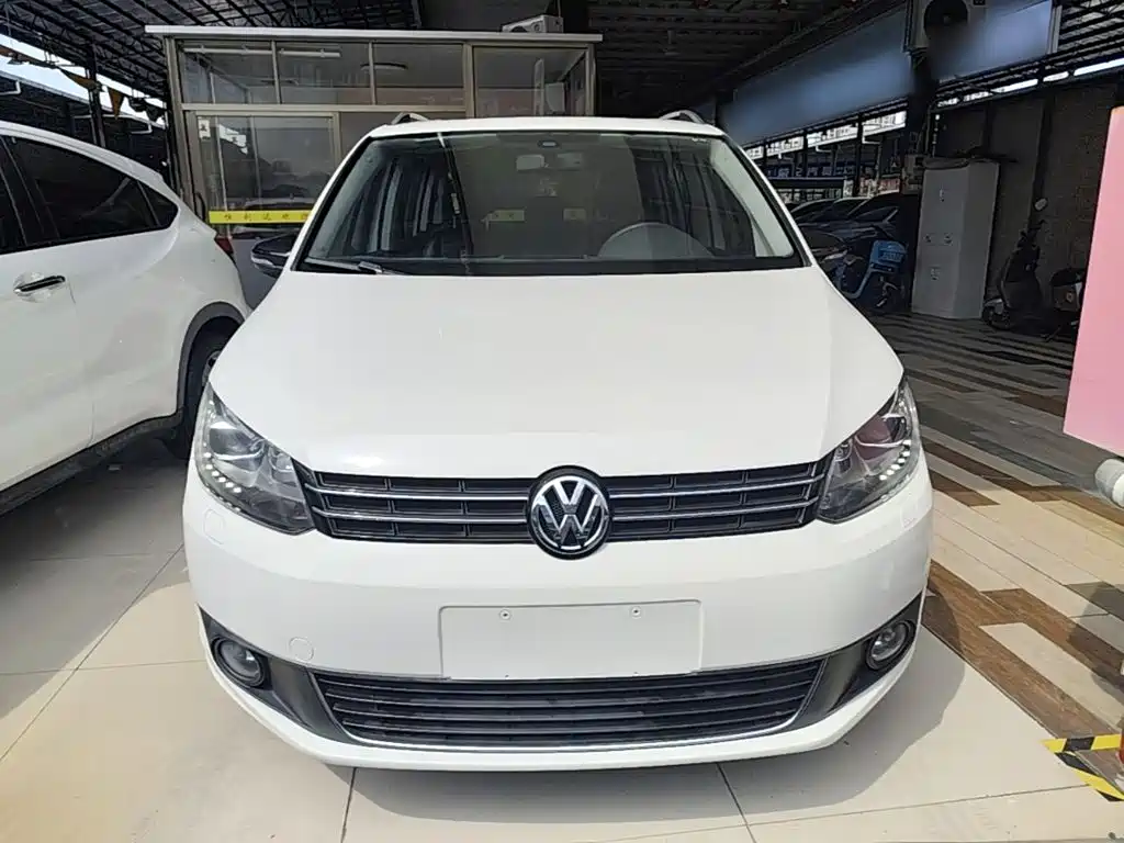 Volkswagen Touran — миниатюра 3