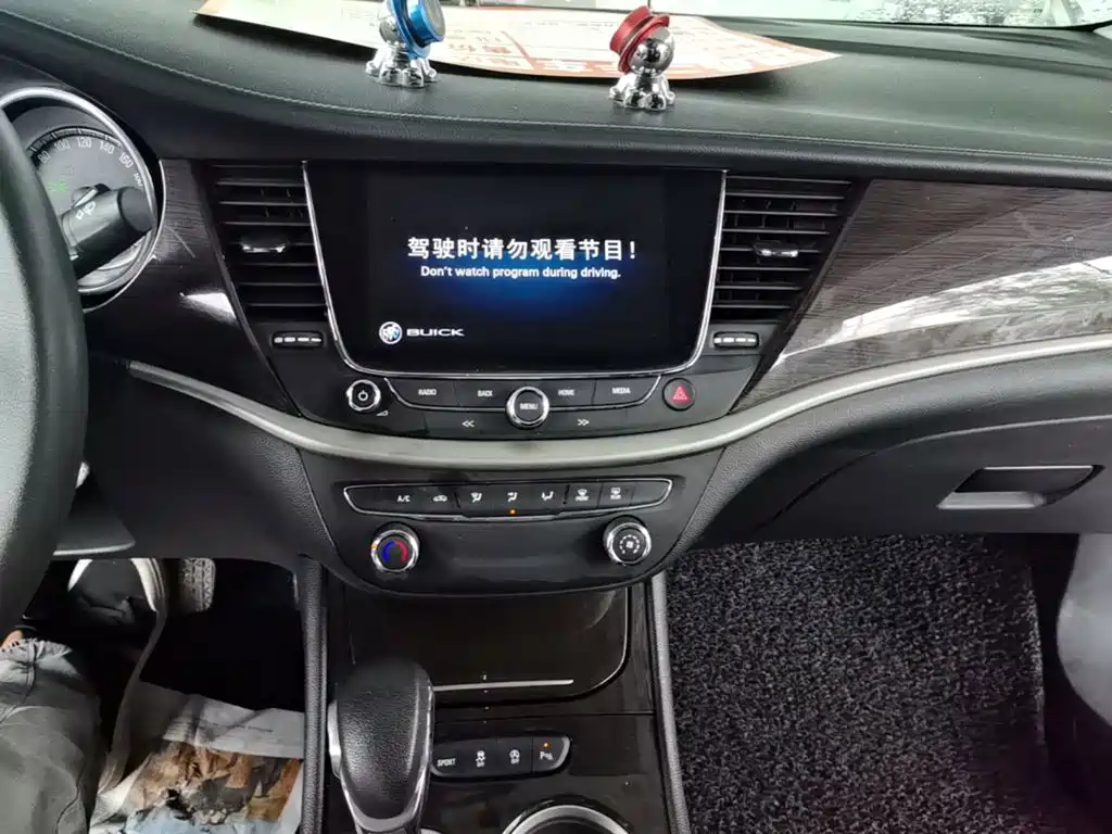 Buick Verano — миниатюра 13