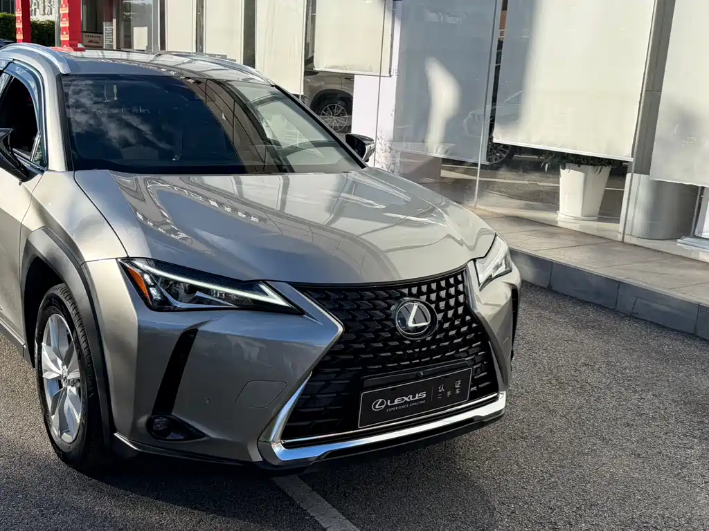 Lexus UX — миниатюра 2