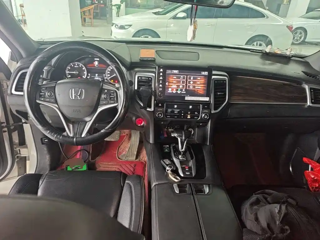 Honda UR-V — миниатюра 10