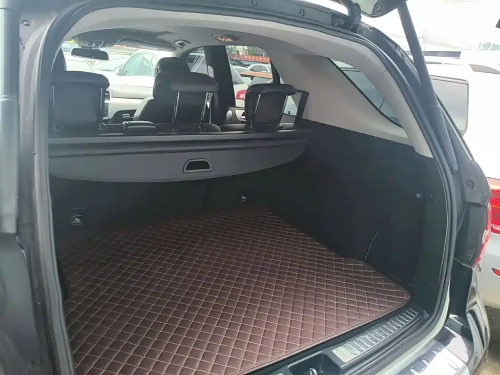 Mercedes-Benz M-Class — миниатюра 19
