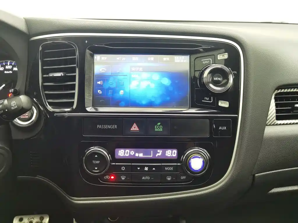 Mitsubishi Outlander (Import) — миниатюра 12