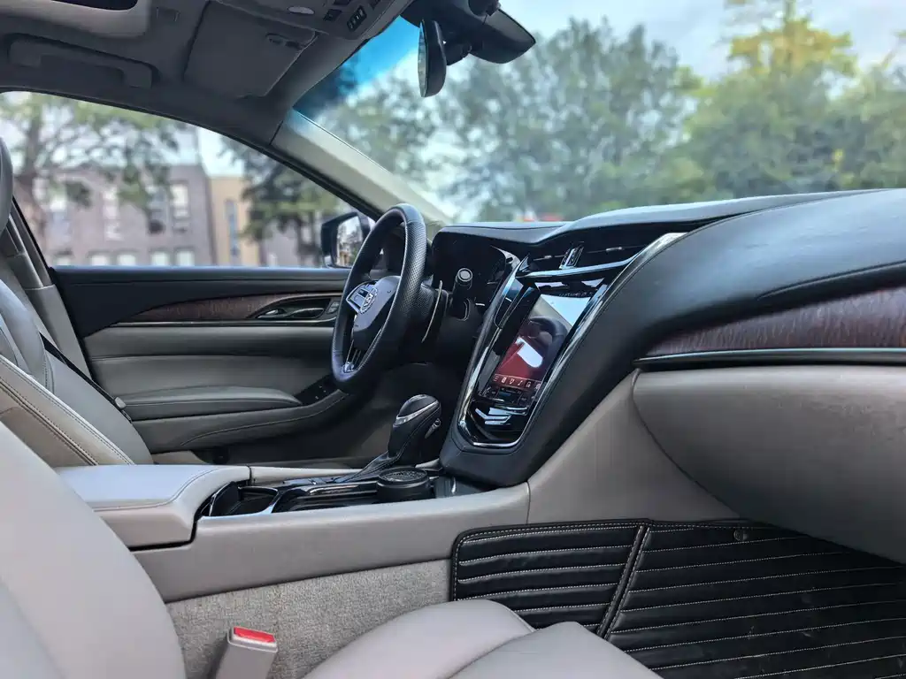Cadillac CTS — миниатюра 16