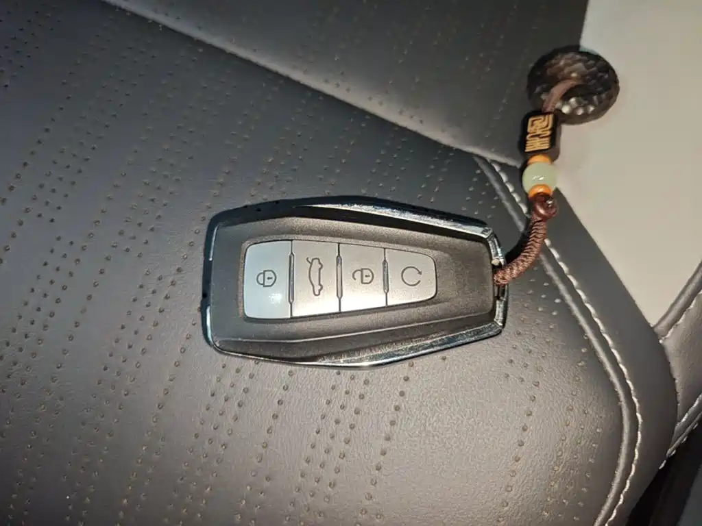 Geely Boyue L — миниатюра 9