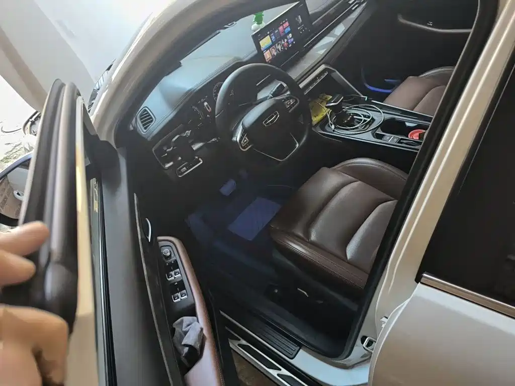 Geely Vision X6 — миниатюра 14