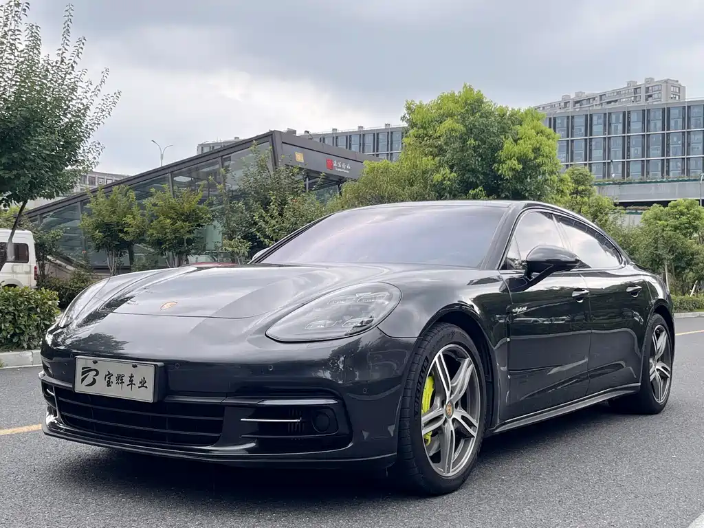 Porsche Panamera Hybrid