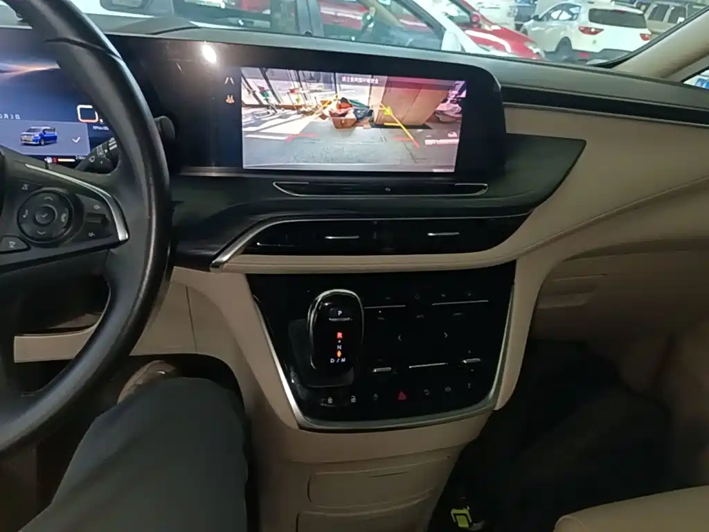 Buick GL8 — миниатюра 13