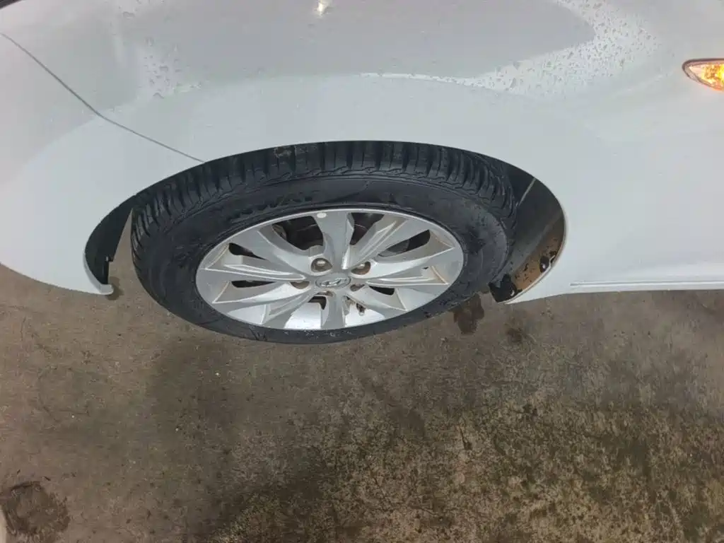 Hyundai Elantra Langdong — миниатюра 23