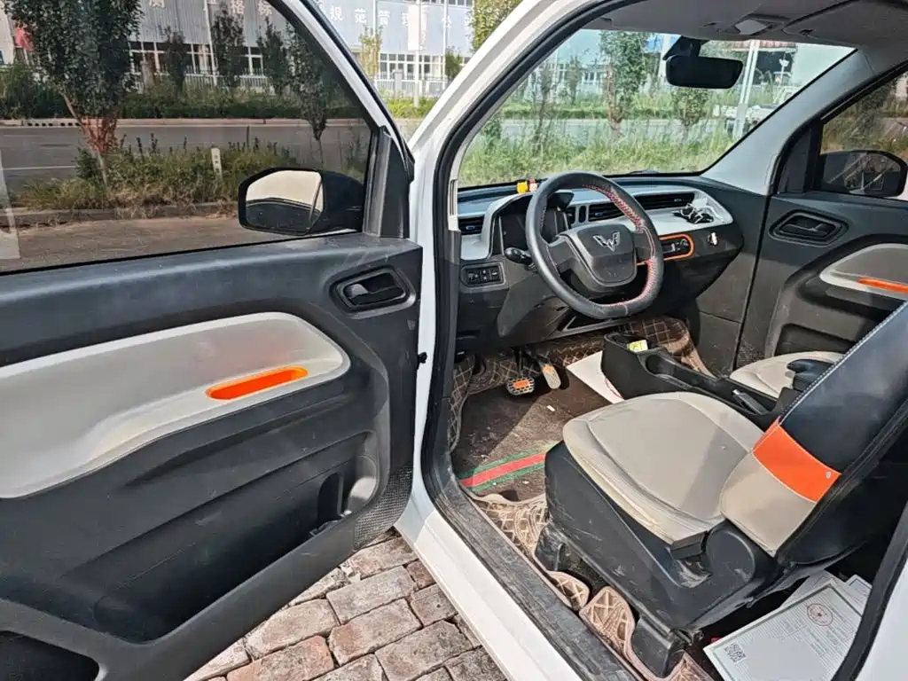 Wuling MINIEV — миниатюра 16