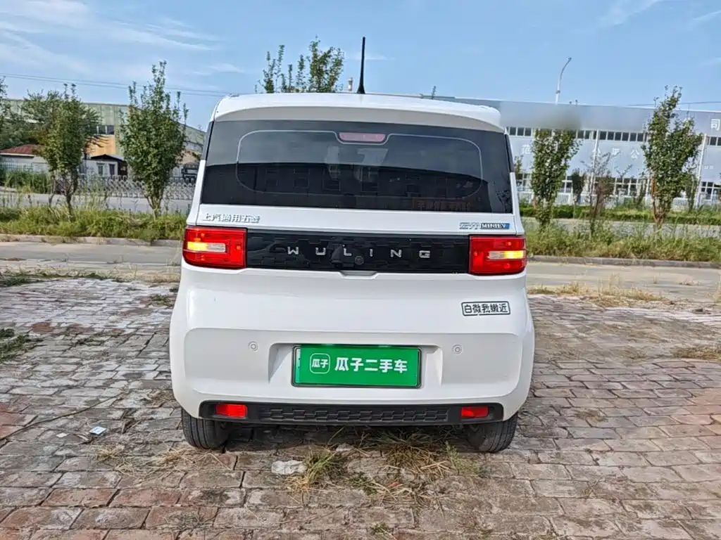 Wuling MINIEV — миниатюра 6