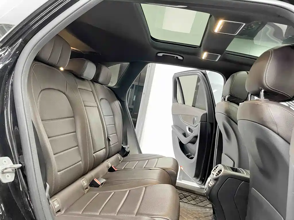 Mercedes-Benz GLC — миниатюра 8