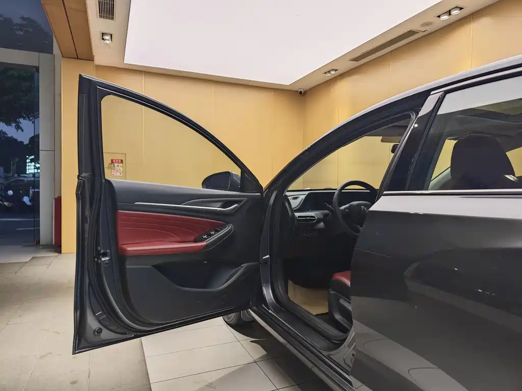 Changan Eado 2021 PLUS NE 1.4T GDI DCT Luxury