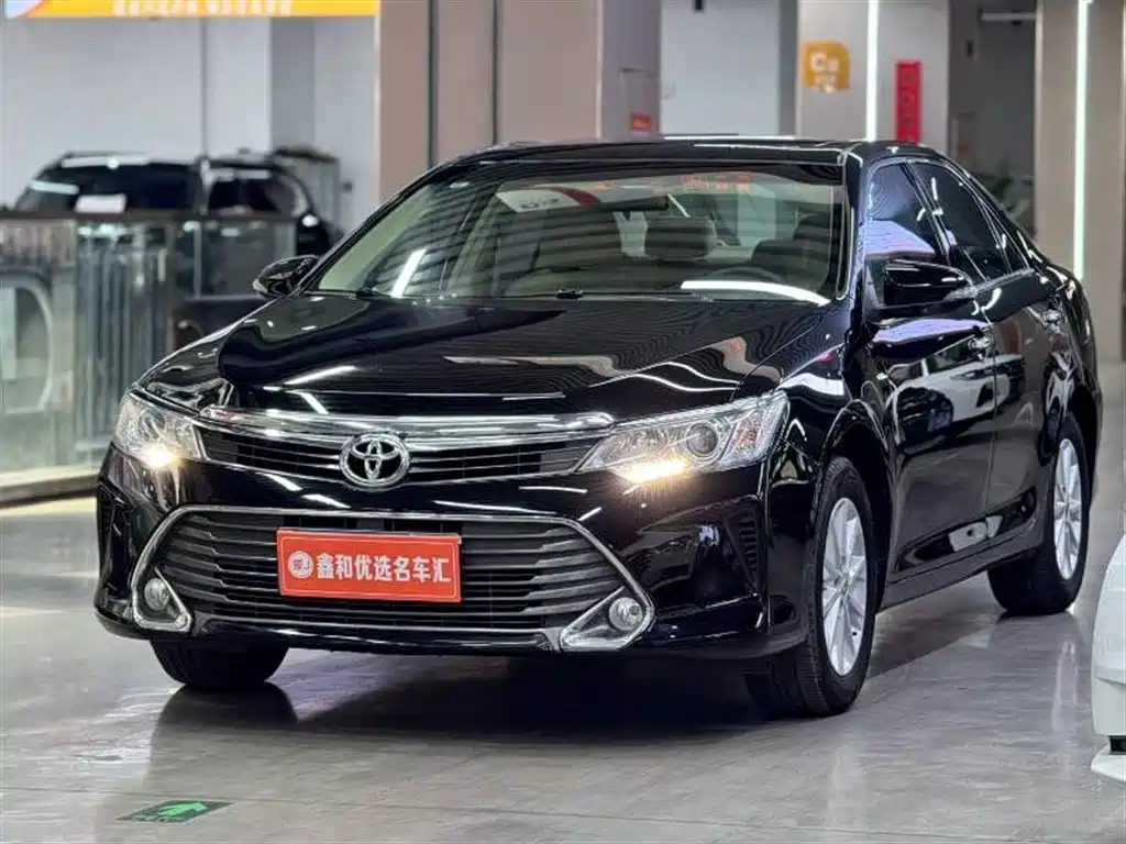 Toyota Camry 2016
