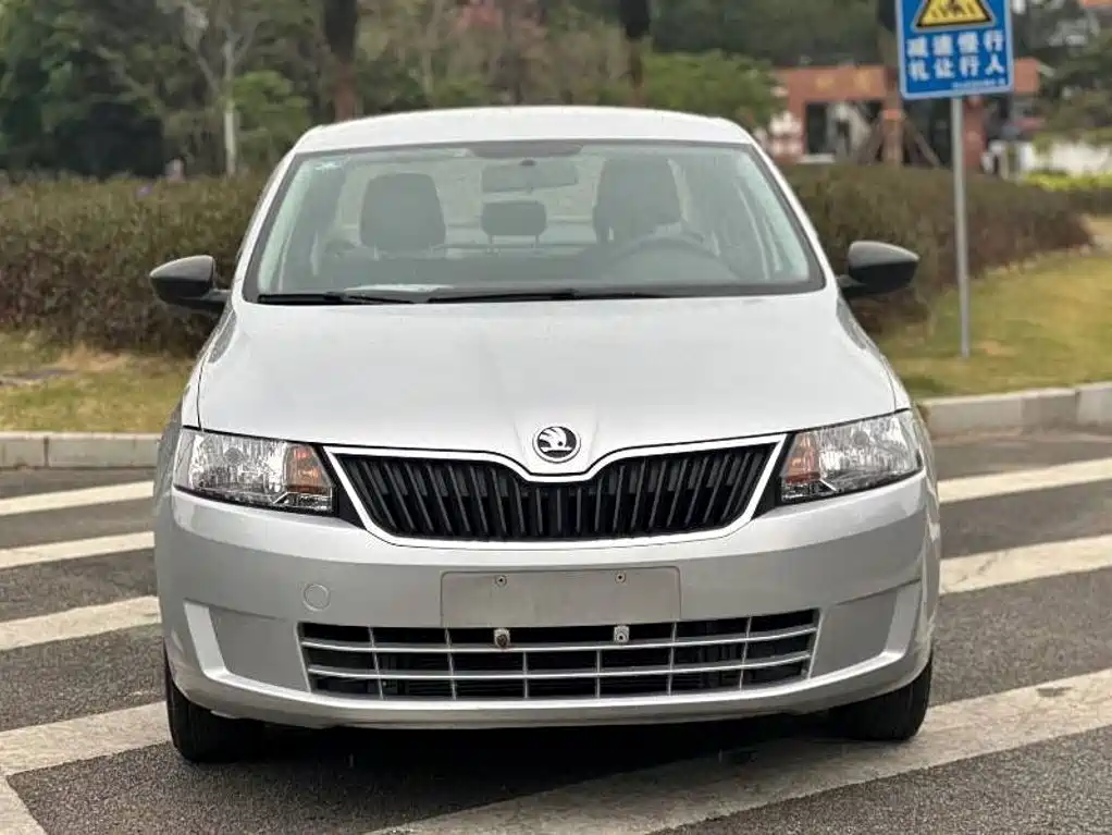 Skoda Rapid — миниатюра 2