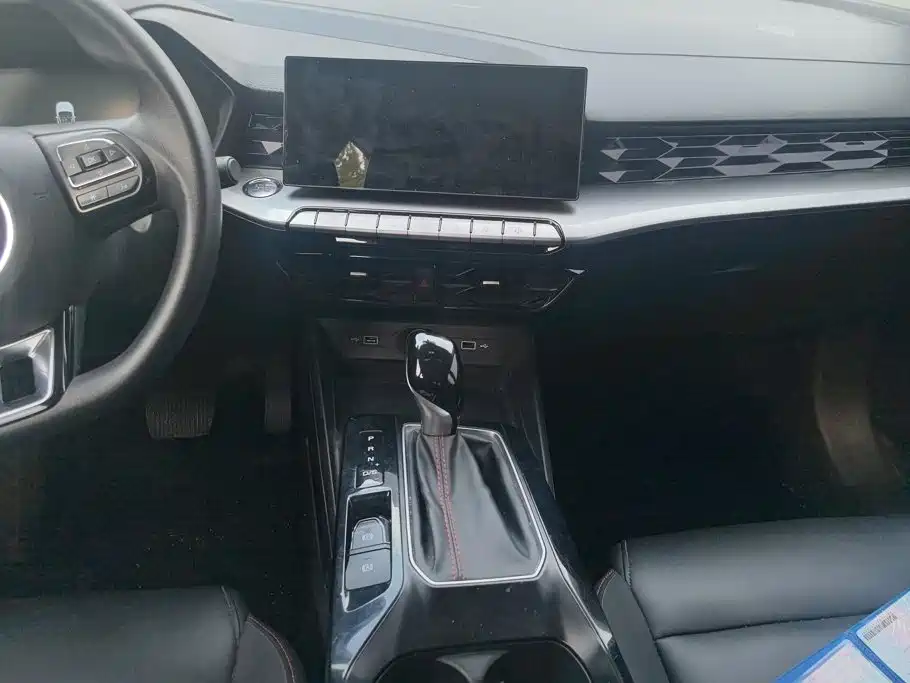 MG MG5 — миниатюра 16