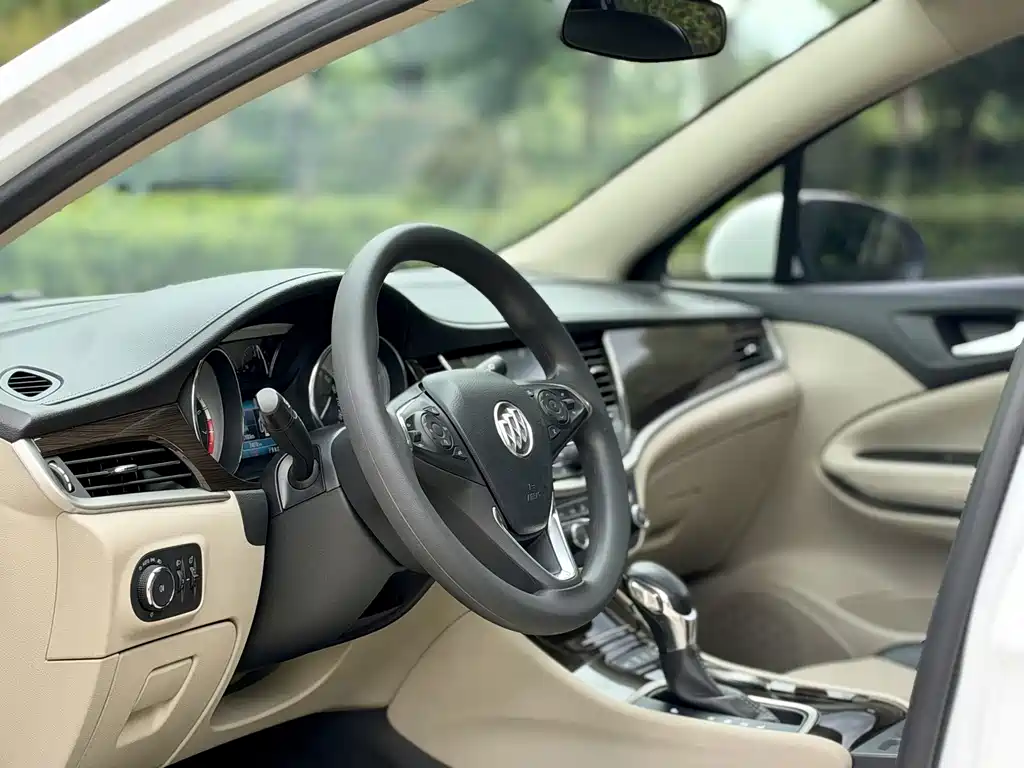Buick Verano — миниатюра 15
