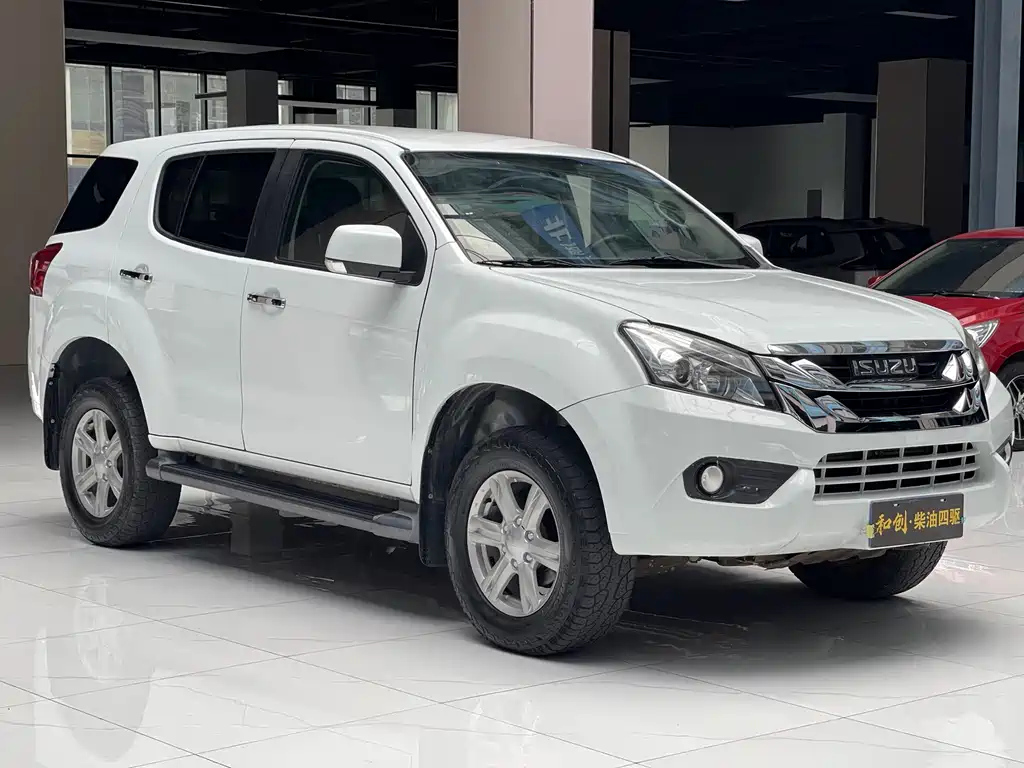 Isuzu MU-X — миниатюра 3