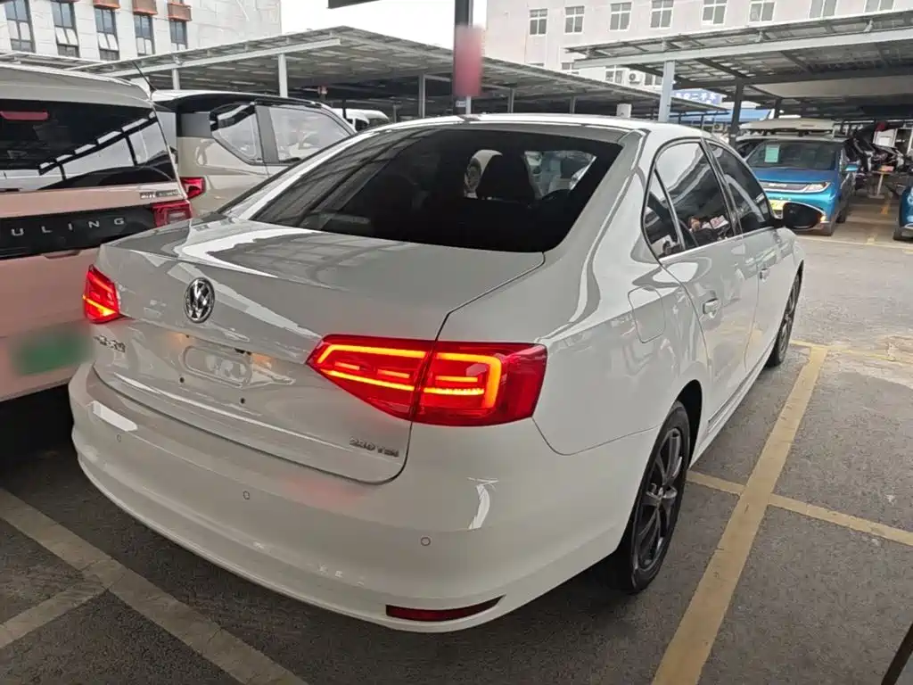 Volkswagen Sagitar — миниатюра 7