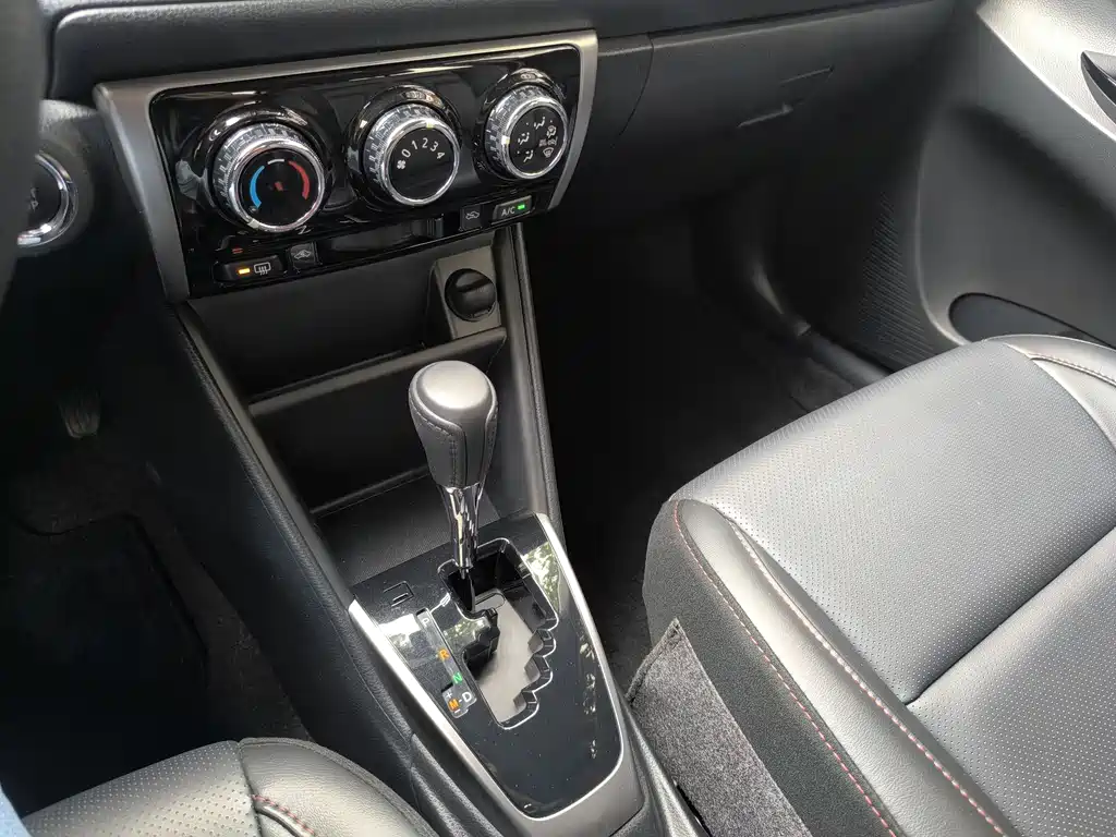 TOYOTA YARIS L ZHIXUAN