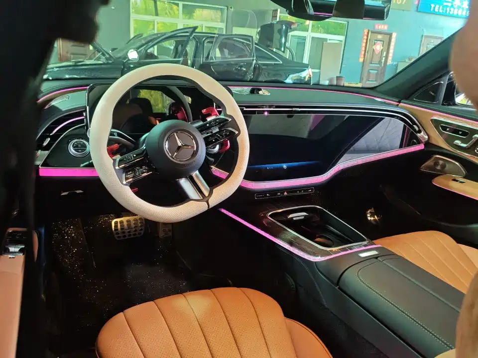Mercedes-Benz E-Class — миниатюра 3
