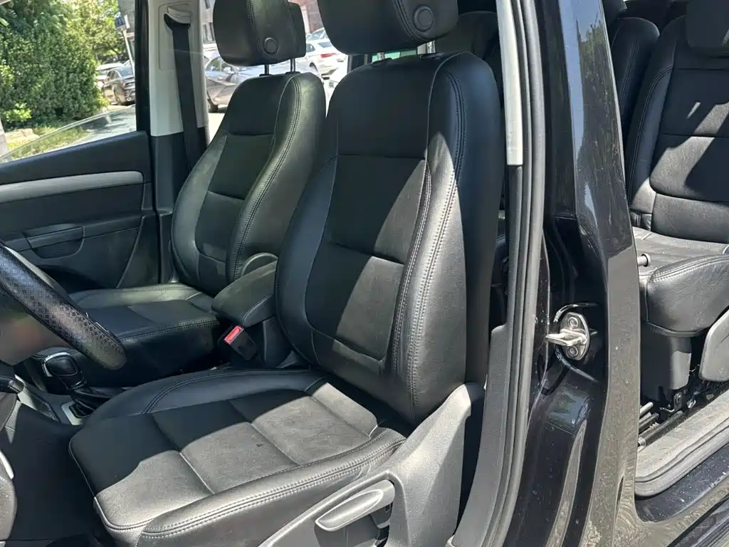 Volkswagen Sharan — миниатюра 12
