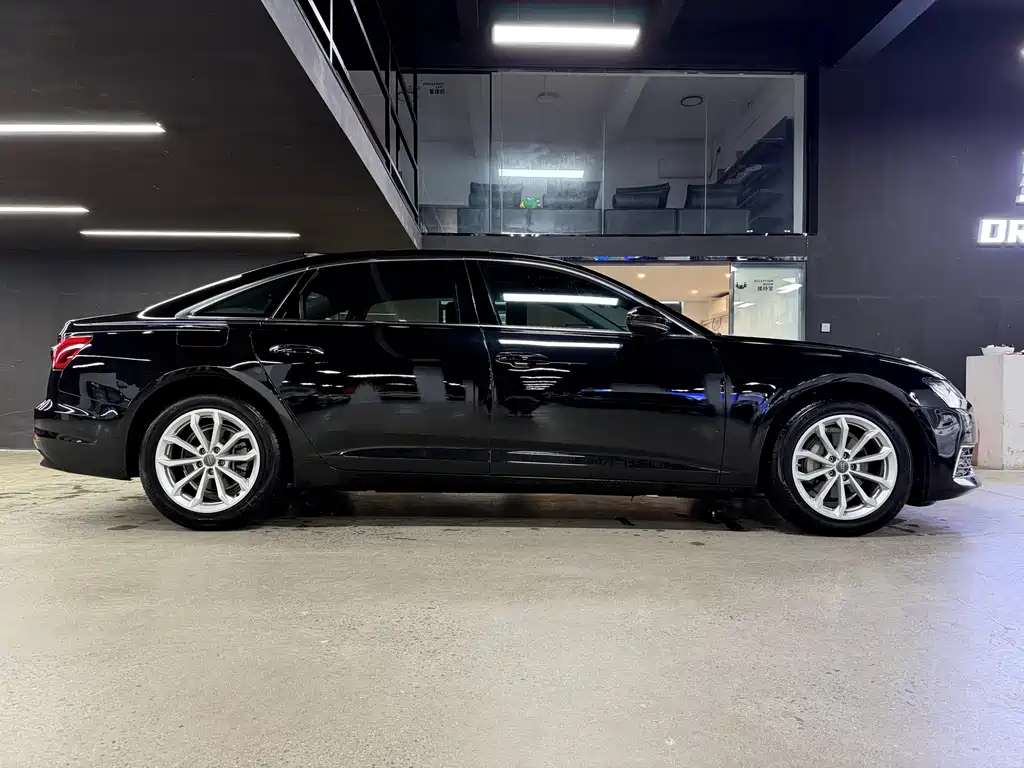 Audi A6L — миниатюра 10
