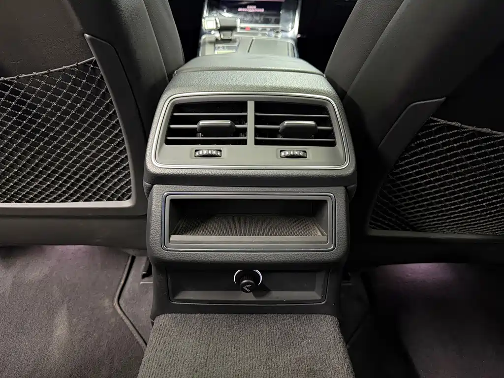 Audi A6L — миниатюра 20