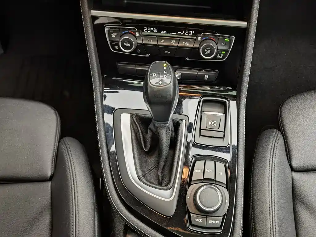 BMW 2 Series Active Tourer — миниатюра 13