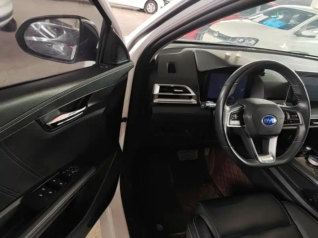 BYD e3 — миниатюра 9