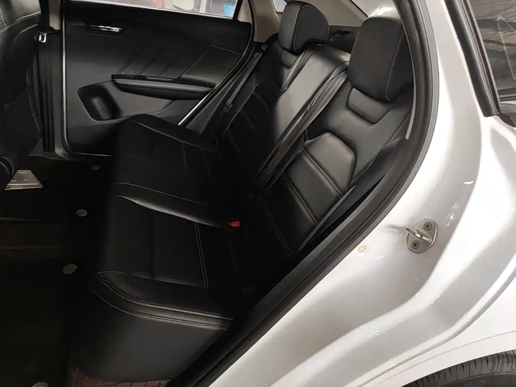 BYD e3 — миниатюра 10