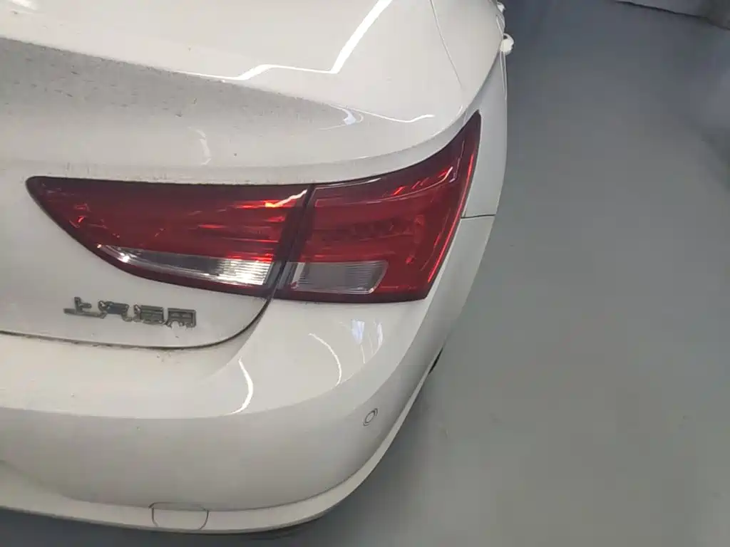 Buick Verano — миниатюра 8