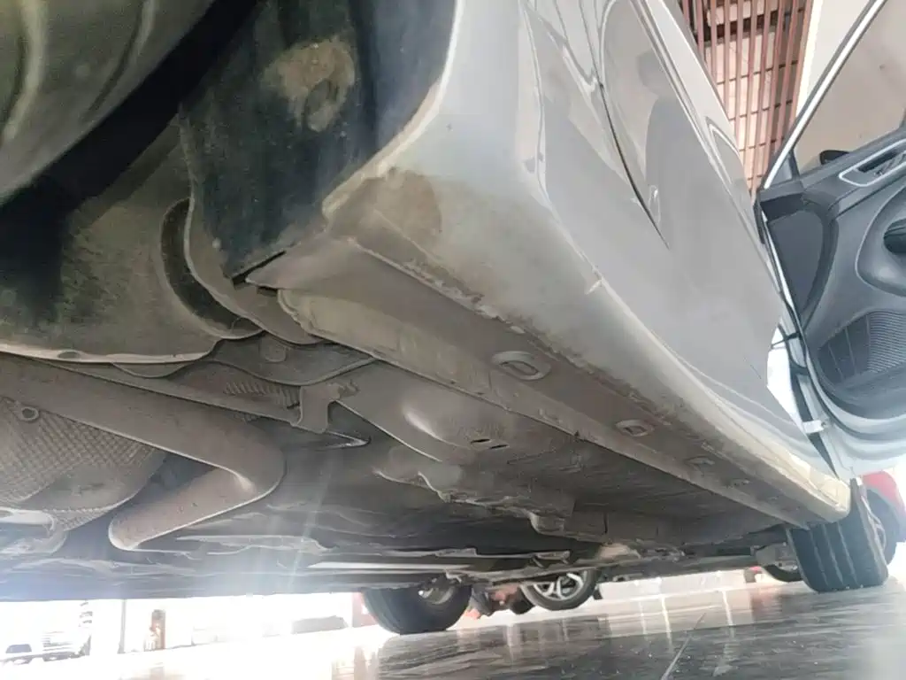 Roewe i5 — миниатюра 21